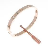 カルティエ ラブブレスレット ハーフダイヤ 4P 新型