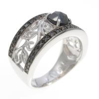 K18WG／K18BG ダイヤモンドリング