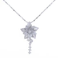 K18WG フラワー ダイヤモンドネックレス