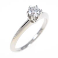 ティファニー クラシックソリティア リング 0．19ct・E・VVS1