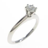 ティファニー ダイヤモンドリング 0．23ct・H・VS2・3EXT