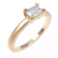 K18YG ダイヤモンドリング 0．283ct・E・VVS2・エメラルドカット