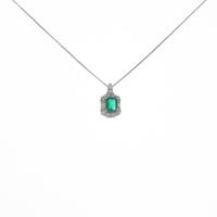 PT エメラルドネックレス