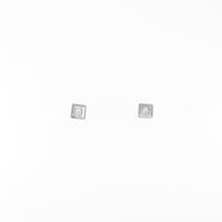 PT ダイヤモンドピアス