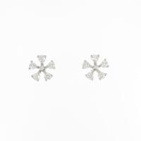 デビアス コサージュ ピアス