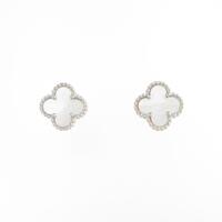 ヴァンクリーフ＆アーペル スウィートアルハンブラ ピアス