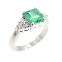 PT エメラルド リング 0.88CT