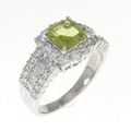 PT ペリドット リング 0.87CT