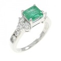 PT エメラルド リング 1.10CT