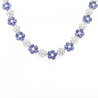 PT フラワー サファイヤ ネックレス 28.72CT