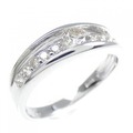 K18WG ダイヤモンド リング 0.18CT