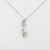 K18WG スリーストーン ダイヤモンドネックレス