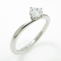 ポンテヴェキオ ダイヤモンドリング 0．329ct