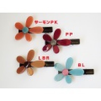 GRAIN　DE　BEAUTE【Aznavour】韓国アクセサリー　フラワークリップ