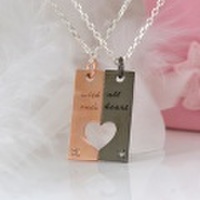 with all one’s heart(心をこめて)刻印　ハートができる ラブラブ ネックレス ダイヤモンド ペア ペンダント 携帯トラップ付
