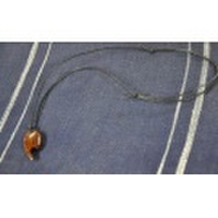 【無垢の木・ナチュラルな大人の装いに】拭漆　ペンダント　小（タガヤサン）