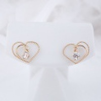 Ｋ10ＰＧ 10金ピンクゴールド ハート形ゆれるストーンピアス 彼女 誕生日 ジュエリー アクセサリー ∞ y110139