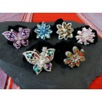 キラキラ輝く！ベルベットストーンヘアゴム