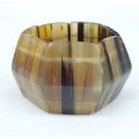 クラシカル　デザイン　ブレスレット