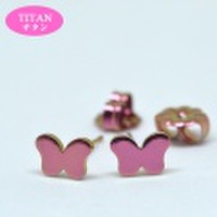 チタン ピアス チョウチョ ピンク 彼女 誕生日 ジュエリー アクセサリー y170175