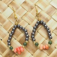 ハワイアンアクセサリー シェルピアスとイヤリング ヘマタイトサンゴ