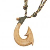 ボーンカーヴィング 本格ポリネシアン 手彫りのボーンアクセサリー フィッシュフック アンティークボーン