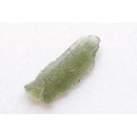 モルダバイト【11】　原石（30.5×11.5×4.5mm）