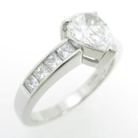 ロイヤル アッシャー ダイヤモンドリング 1．00ct・D・VS1・ペアシェイプ