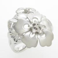 K18WG フラワー ダイヤモンドリング30％引き