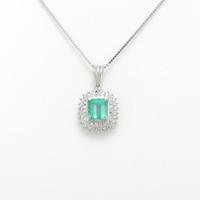 PT エメラルドネックレス