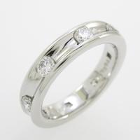 ハリーウィンストン ヴォアラ リング