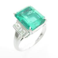 PT エメラルドリング