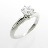 ティファニー クラッシックソリティア リング 0．45ct・E・VS1