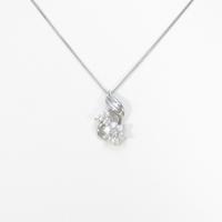PT フラワー ダイヤモンドネックレス