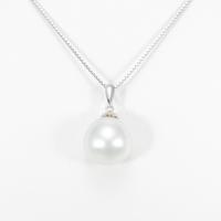 PT シロチョウパールネックレス