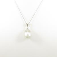 PM／PT シロチョウパールネックレス