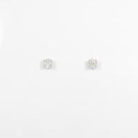 PT ソリティア ダイヤモンドピアス