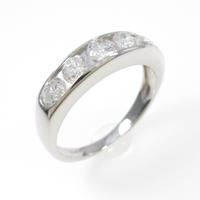 PT ダイヤモンドリング