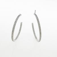 デビアス マイクロ パヴェ フープ ピアス