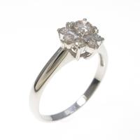 PT フラワー ダイヤモンドリング