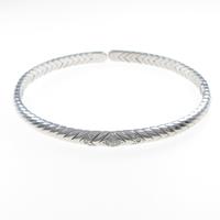 K18WG ダイヤモンドバングル