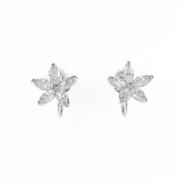 K18WG フラワー ダイヤモンドイヤリング