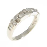 PT フラワー ダイヤモンドリング