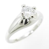 ブルガリ コロナ リング 0．32ct・E・VVS2