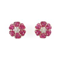 750YG フラワー ルビーピアス