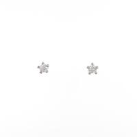 PT ソリティア ダイヤモンドピアス