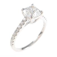 750WG ダイヤモンドリング 1．01CT・D・VVS1・クッションカット