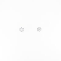 PT ソリティア ダイヤモンドピアス