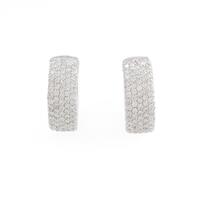 750WG パヴェ ダイヤモンドピアス