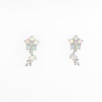 K18WG フラワー オパールピアス